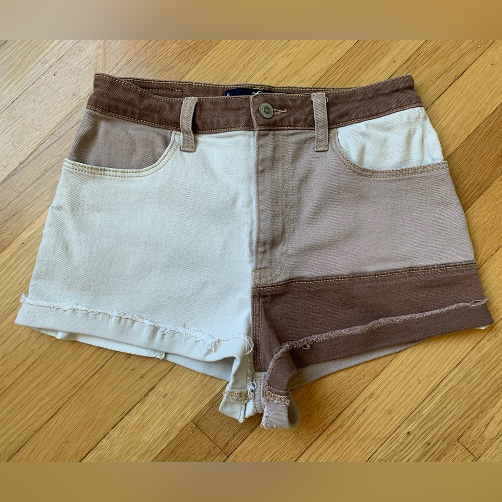 GUC HOLLISTER CALIF ULTRA HI-RISE VINTAGE RELAXED 2-TONE MOM SHORT 3” 27 FITS 26